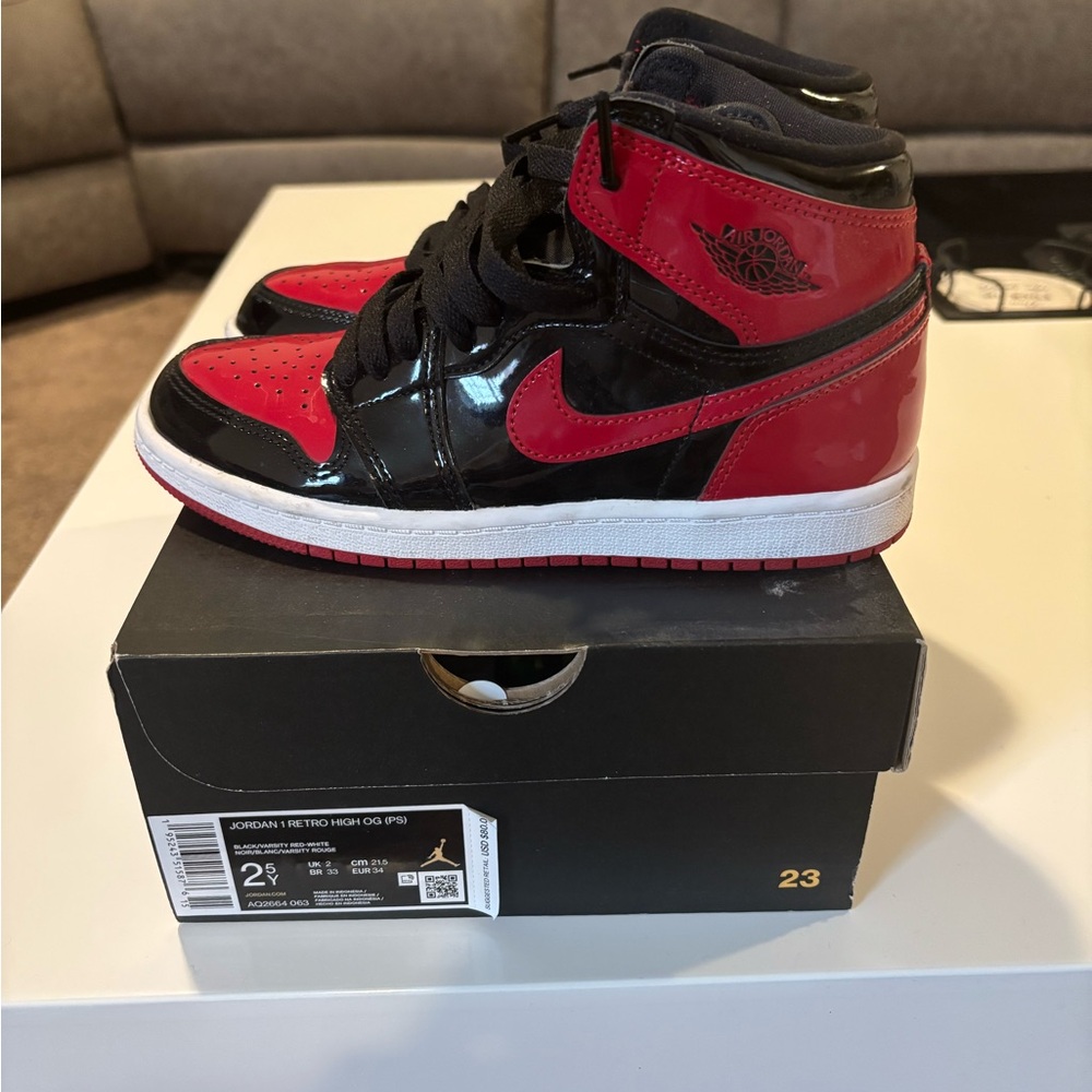 Nike Kids Air Jordan 1 Retro High OG - Black and Red